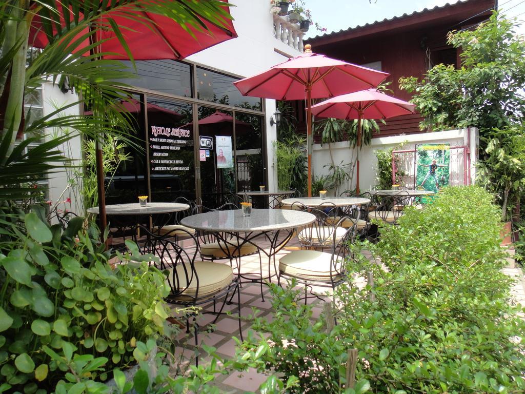 The Red Hibicus Guest House Chiang Mai Exterior foto