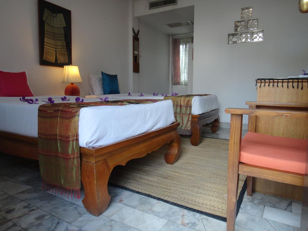 The Red Hibicus Guest House Chiang Mai Exterior foto